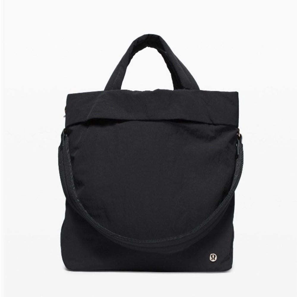 Like new** lululemon on my level bag 19L